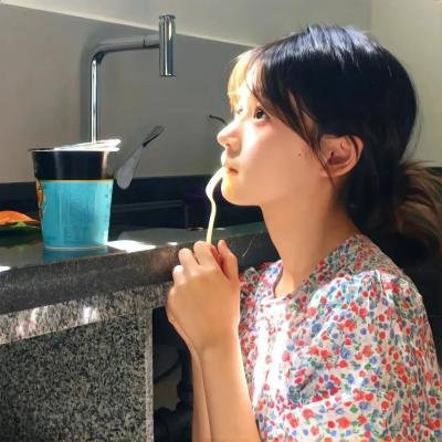 凝视黑夜